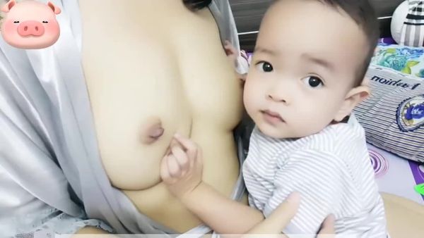 妈妈口爆舔脚儿子被玩弄坏了