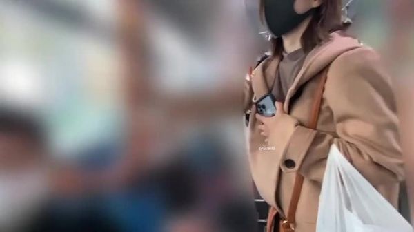 真实尾随强奸-清纯女神绝美少女被尾随下药，被大屌干到疯狂痉挛抽搐-