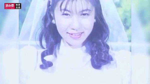 ⑤【高清修复】80年代绝版无码老片，H罩女主童颜巨乳又大又白穿着婚纱和男主露点露屌啪啪啪