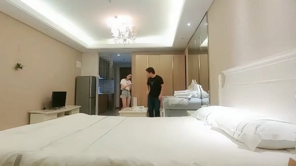 1探花白衣纹身少妇女，很是诱惑不要错过