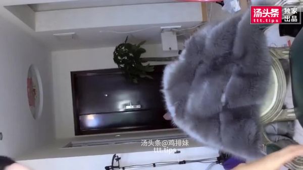 演员“娜依灵“土豪花重金定制视频曝光，前途毁于一旦！ 下集