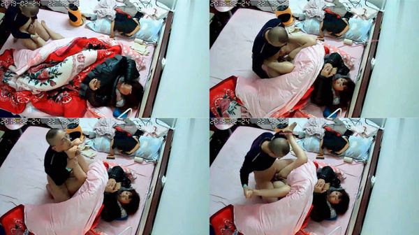 （家庭偷拍）夫妻俩太会玩了，老公是恋足癖