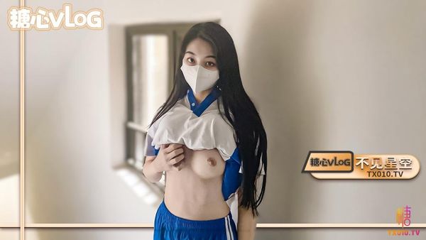 偶遇逃课优等生在楼道自慰