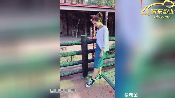 1青岛第三医院护士出轨老公亲弟弟，和嫂子乱伦,小侄子推我不让我肏。